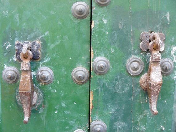 Door knocker