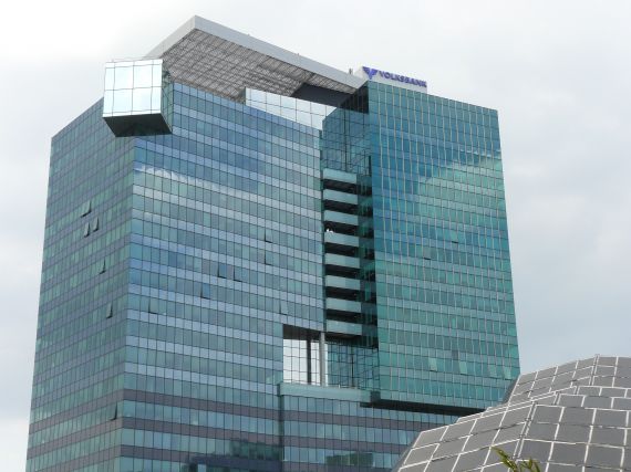 High-rise building