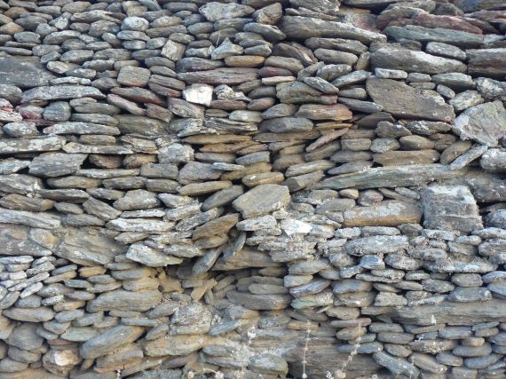 Stone wall 